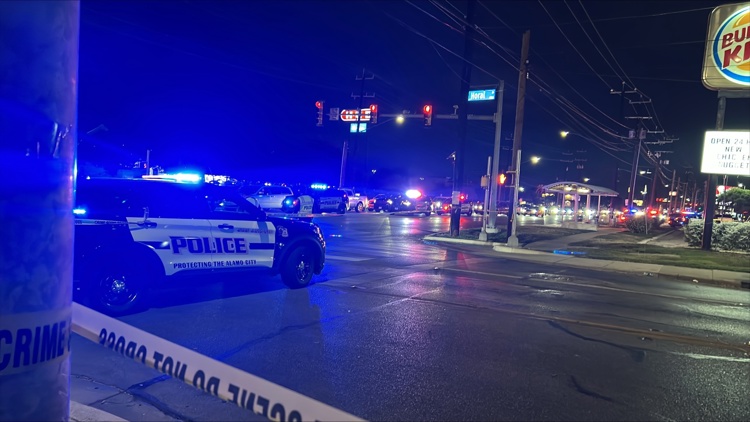 Chief: Man shot by SAPD officers after he fired weapon at them during vehicle pursuit on west side — KENS 5 (San Antonio), Conroe Community news