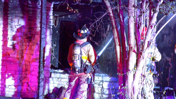 One person dies, another person and a dog rescued from Blakeley Drive house fire — KENS 5 (San Antonio), Conroe Health news