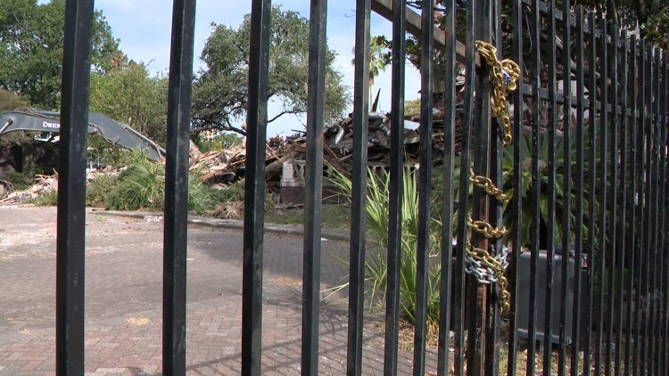 Historic Kirby mansion in Midtown, Houston, before demolition