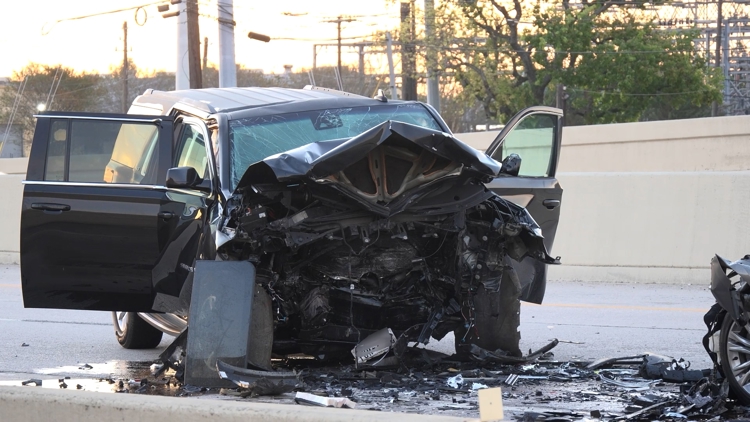 Deadly wrong-way crash shuts down South Loop near Highway 288 — KHOU 11 (Houston), Conroe Community news