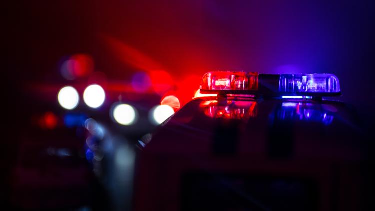 2 people injured after crash early Monday on east State Highway 71 eastbound in Del Valle — KVUE (Austin)
