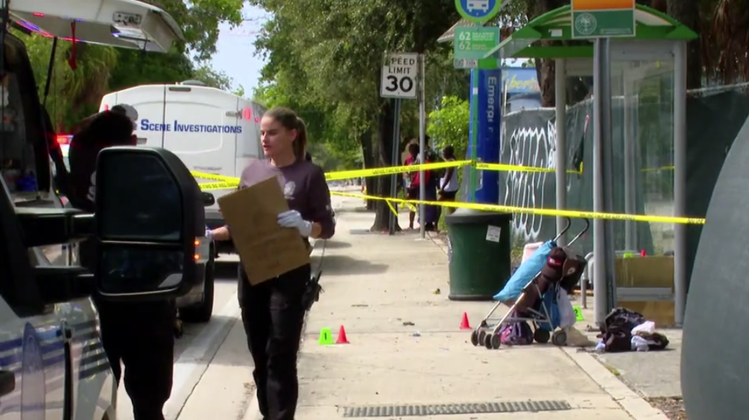 Attacker, victim injured in stabbing at Miami bus stop — WSVN 7 Miami-Dade, Conroe Community news